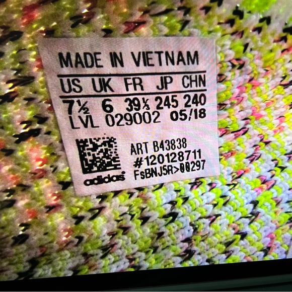 Adidas women NMD R1 STLT  Primeknit Running shoes size 7.5. Multicolor. - Picture 5 of 5